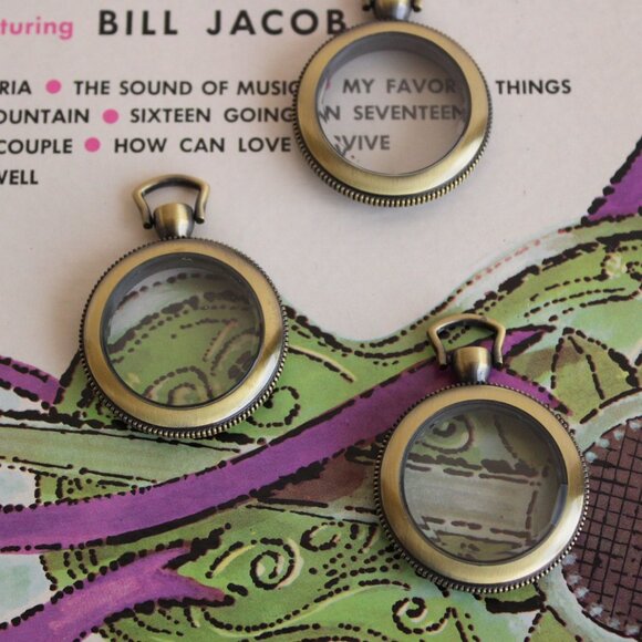 Pocket Watch Case 1.5" Steampunk Retro, Gold Tone or Brass Beveled Glass Front - Picture 8 of 10